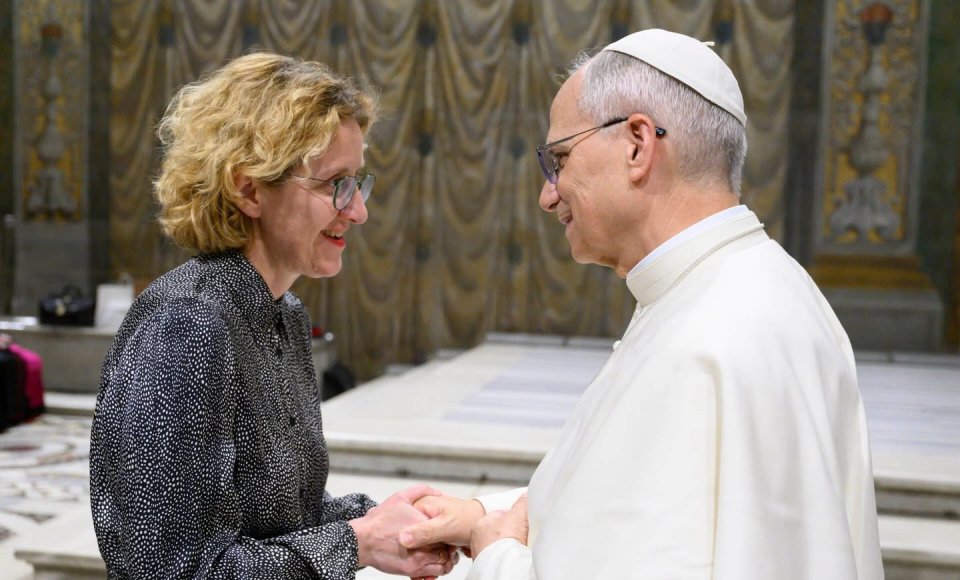 Ambasadorė S. Maslauskaitė-Mažylienė popiežiui Leonui XIV perdavė istorinės atmintis svarbą Lietuvoje